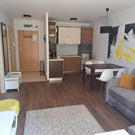 Apartament W Bursztynowych Komnatach Darłówko Exterior foto